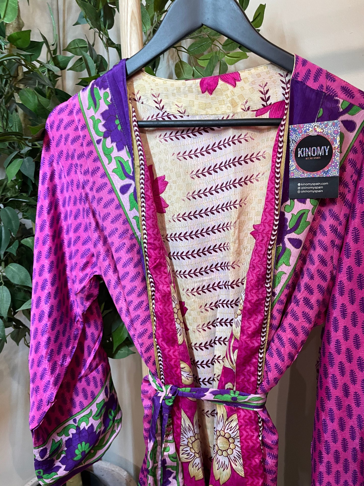 Kimoni Silk Kimonos